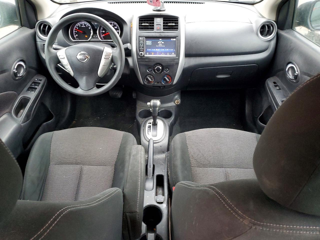 2018 NISSAN VERSA S photo 8