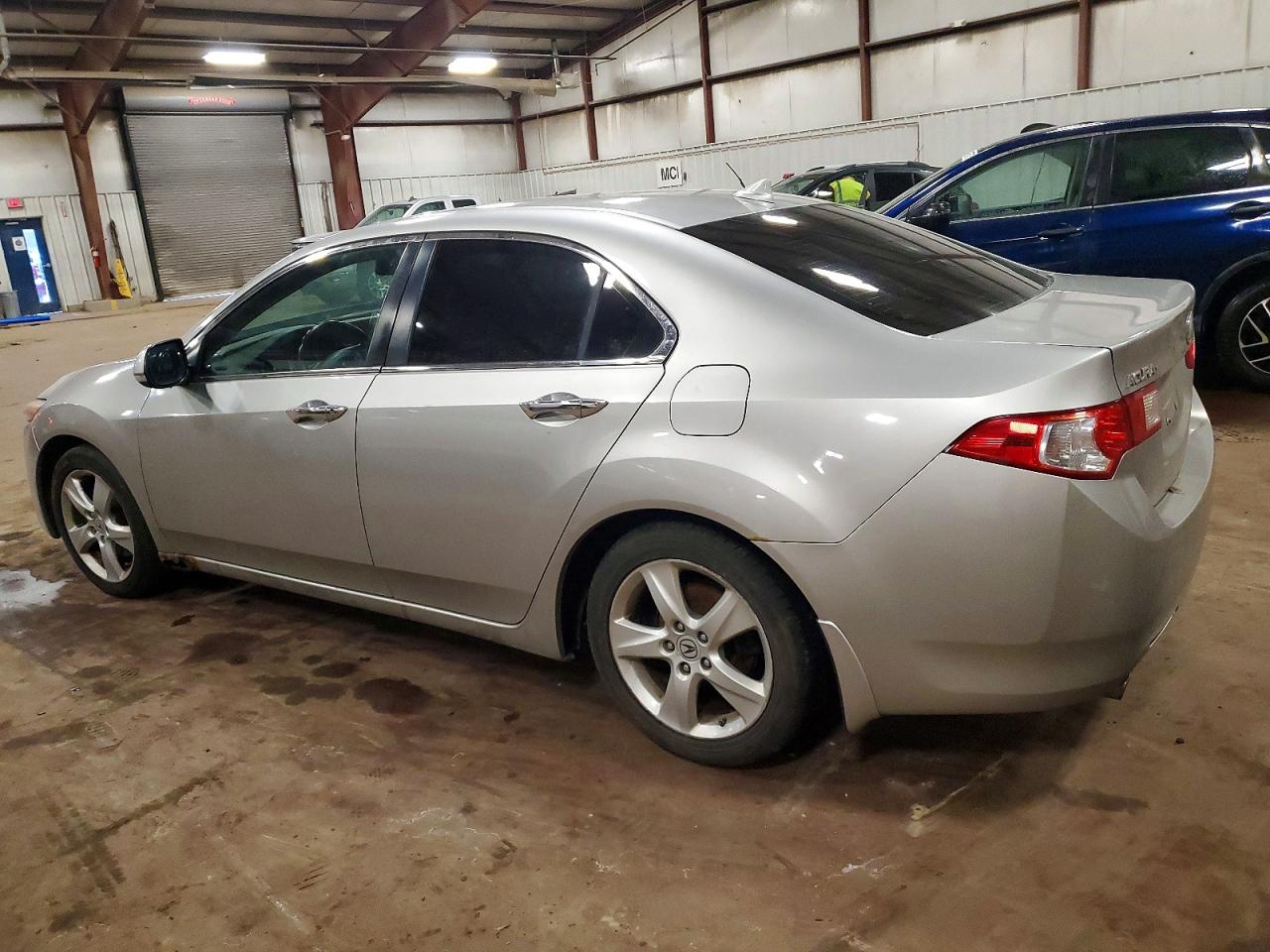 2010 ACURA TSX photo 2