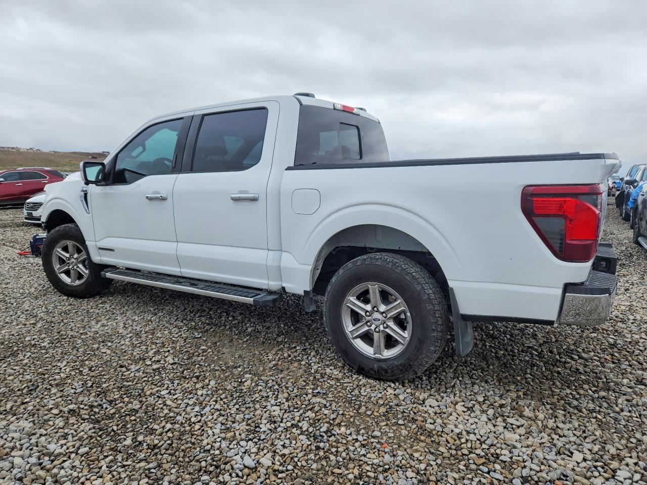 2024 FORD F150 XLT photo 2