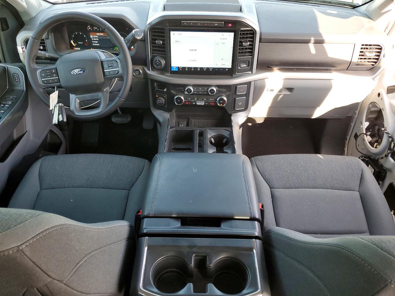 2024 FORD F150 XLT photo 8