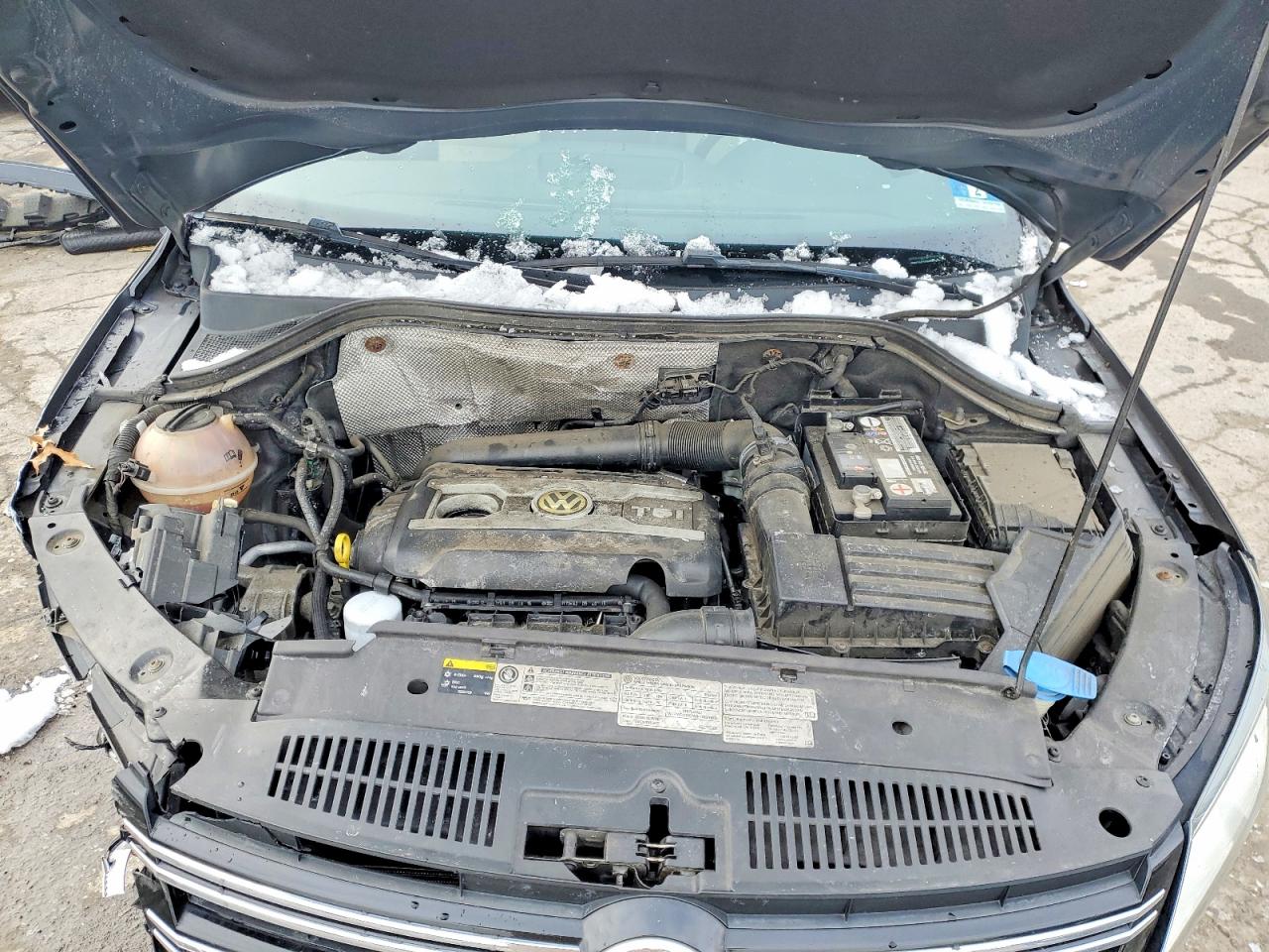 2016 VOLKSWAGEN TIGUAN S photo 23