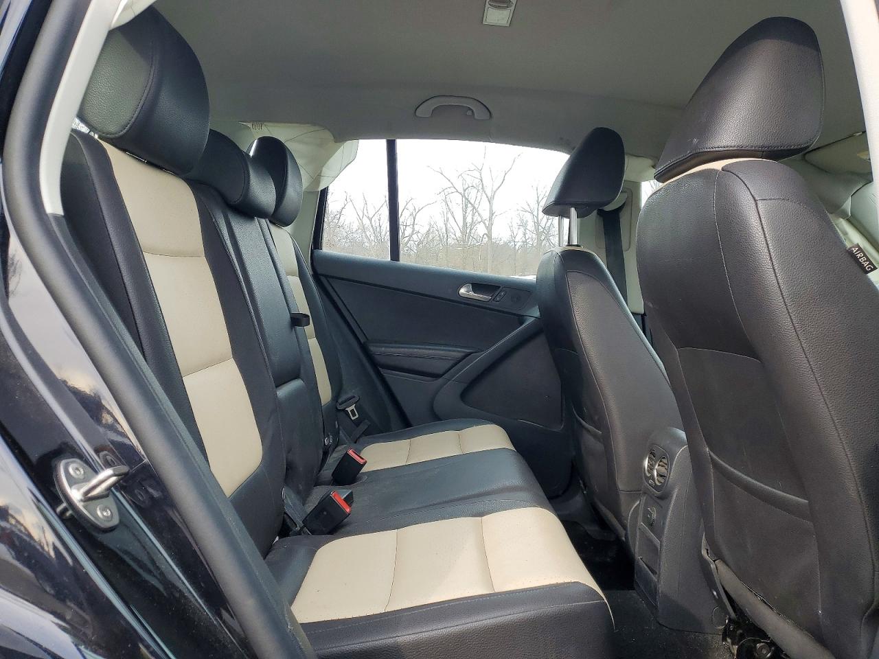 2016 VOLKSWAGEN TIGUAN S photo 21
