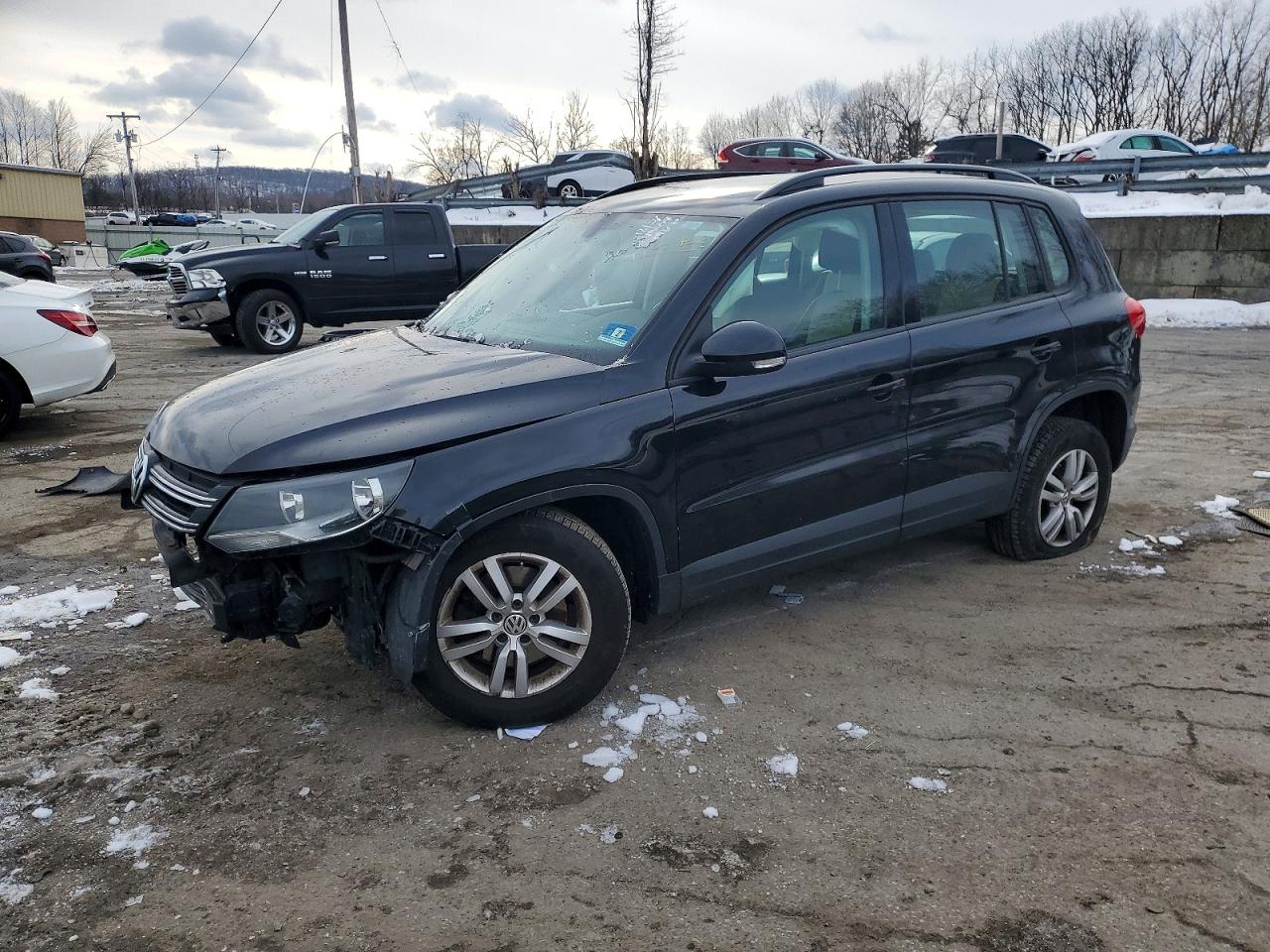 2016 VOLKSWAGEN TIGUAN
