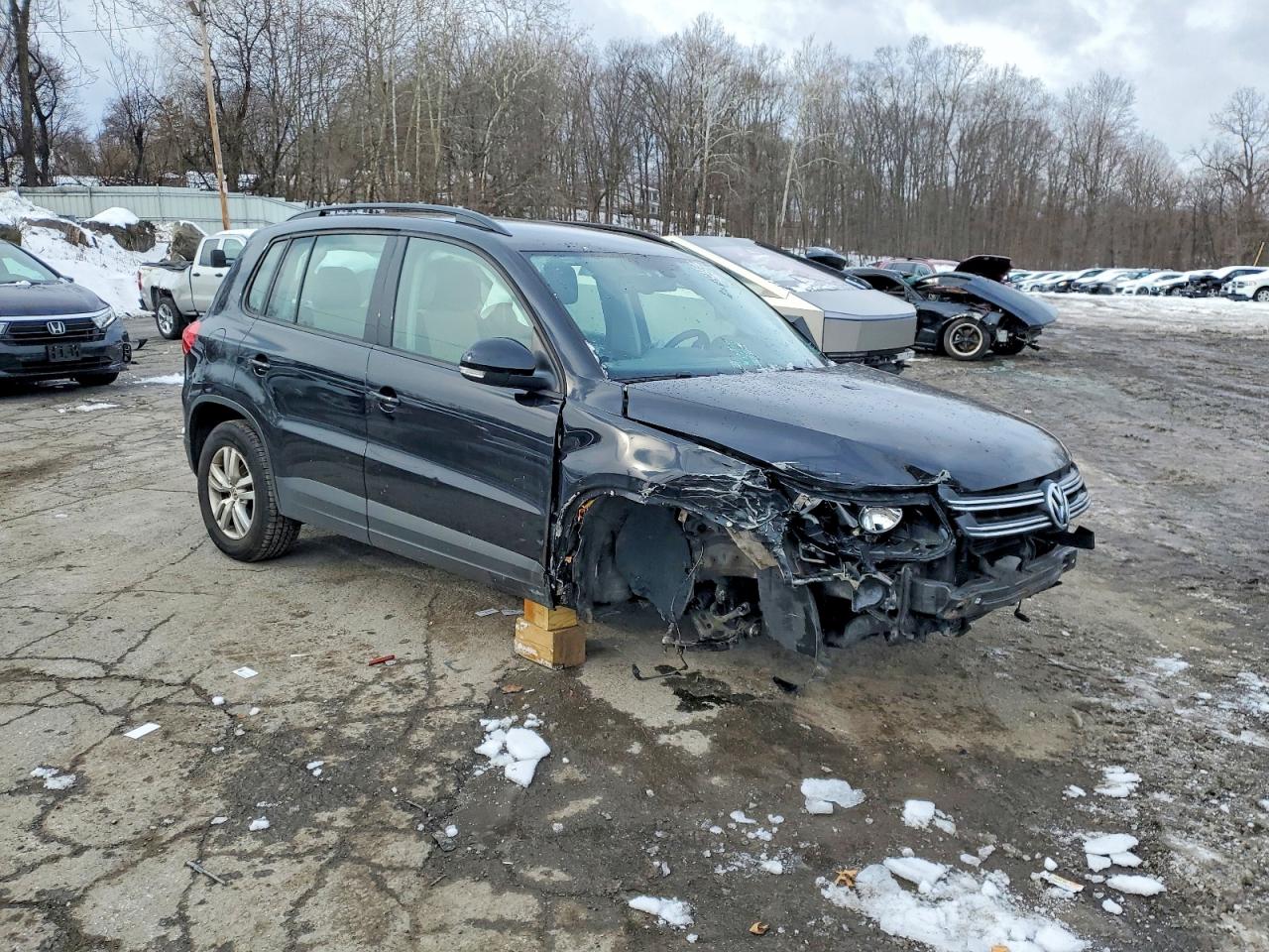 2016 VOLKSWAGEN TIGUAN S photo 7