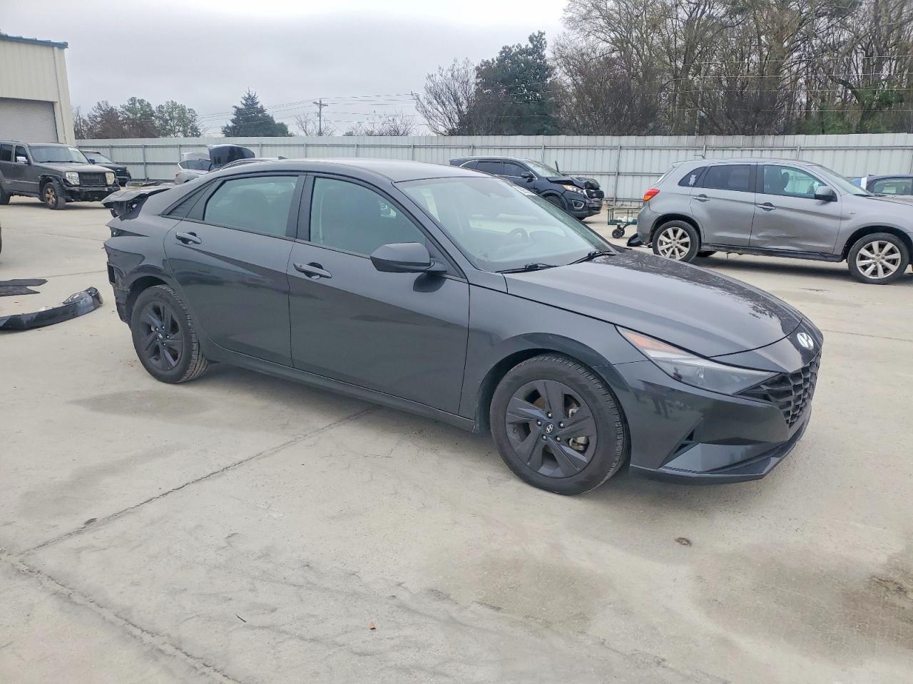 2022 HYUNDAI ELANTRA SEL photo 4