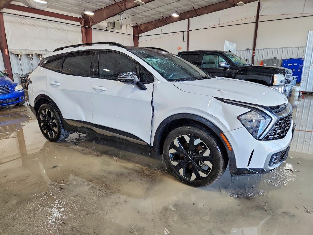 2023 KIA SPORTAGE X-LINE photo 4