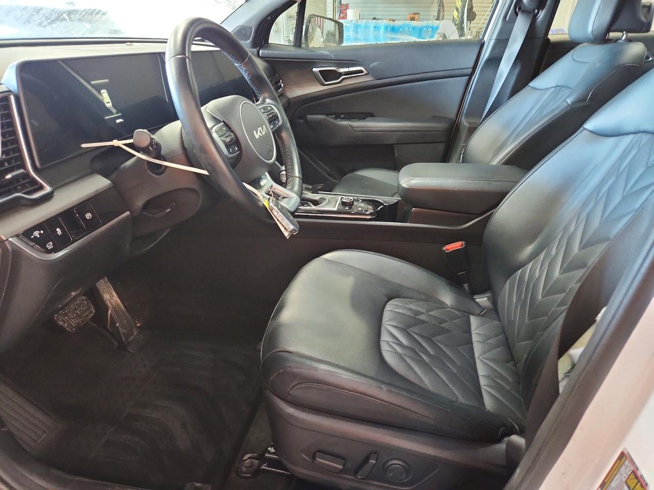 2023 KIA SPORTAGE X-LINE photo 7