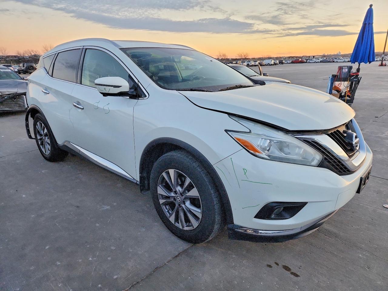 2017 NISSAN MURANO S photo 4