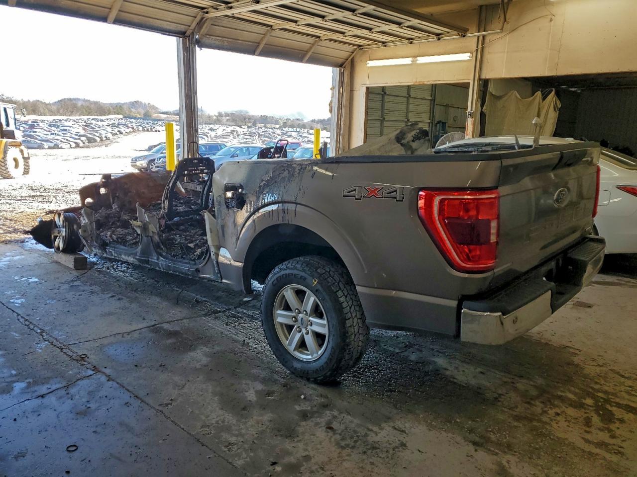 2023 FORD F150 SUPERCREW photo 2