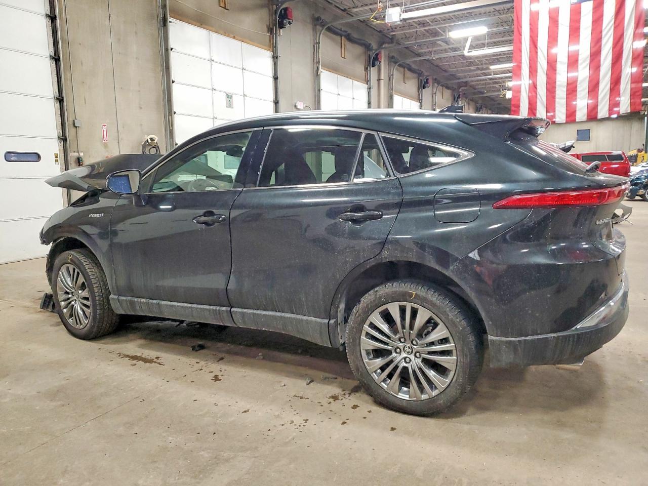 2021 TOYOTA VENZA LE photo 2
