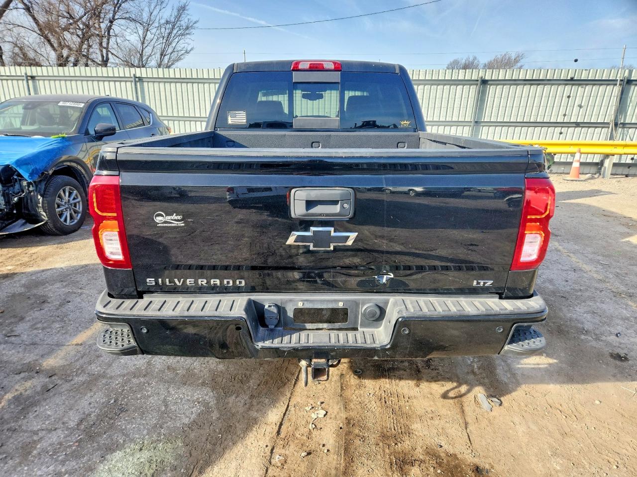 2017 CHEVROLET SILVERADO K1500 LTZ photo 6