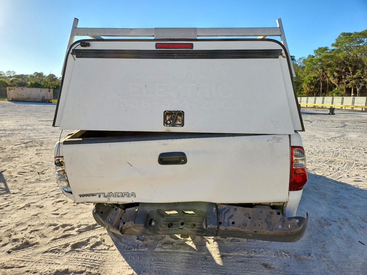 2006 TOYOTA TUNDRA photo 16