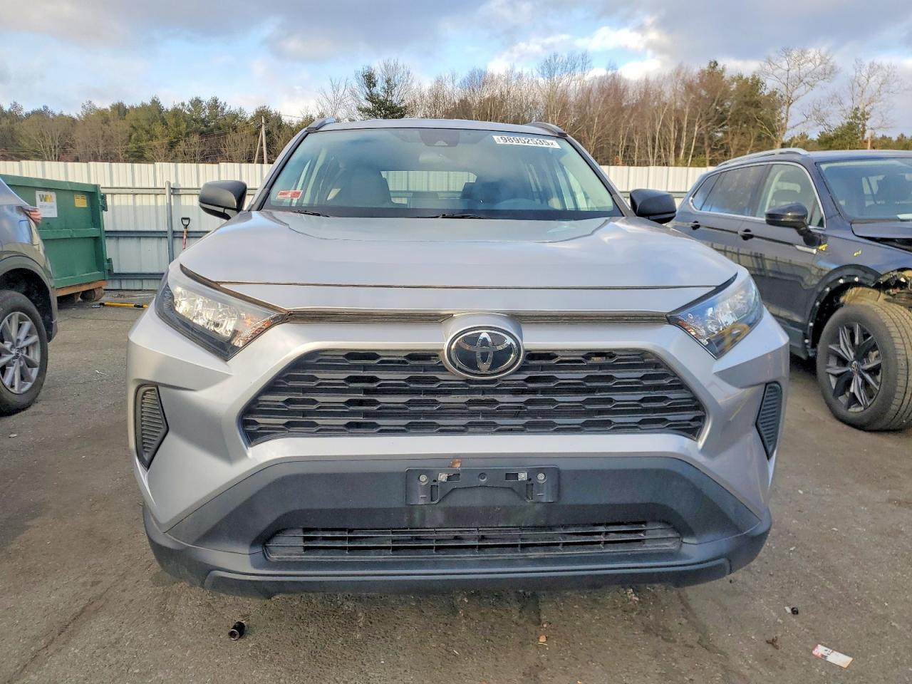2021 TOYOTA RAV4 LE photo 5