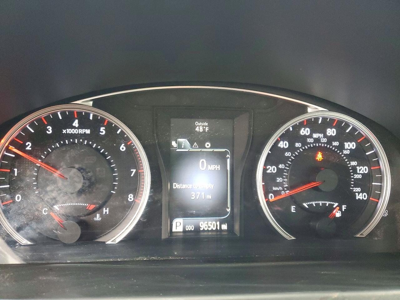 2015 TOYOTA CAMRY LE photo 9