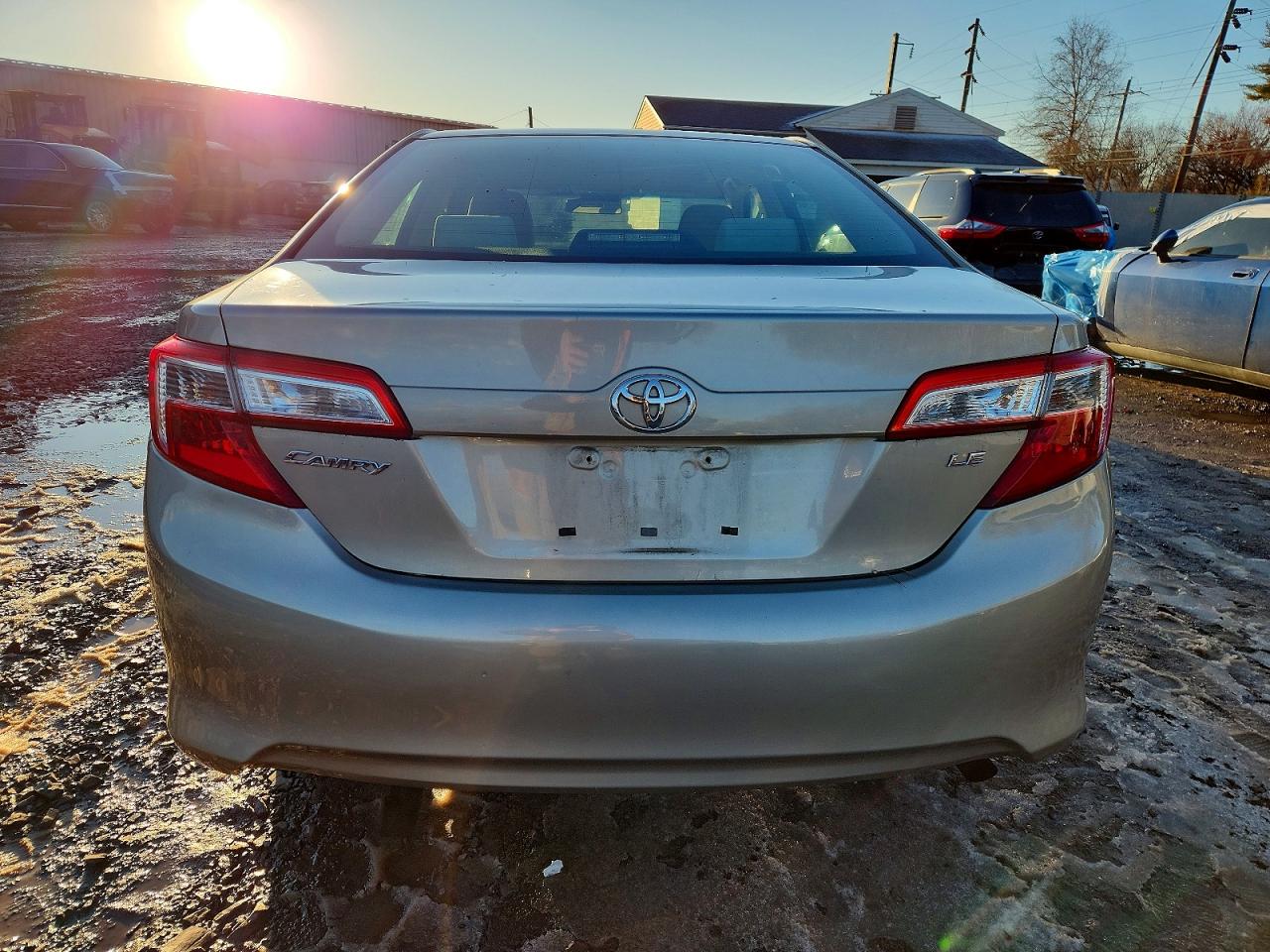 2013 TOYOTA CAMRY L photo 6