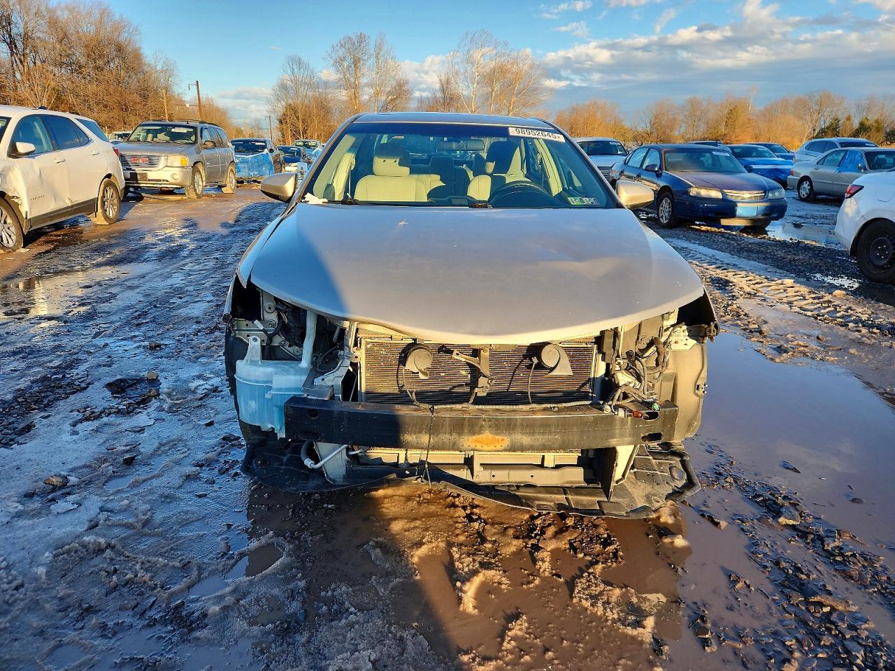2013 TOYOTA CAMRY L photo 5