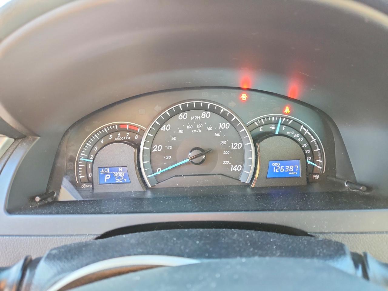 2013 TOYOTA CAMRY L photo 9