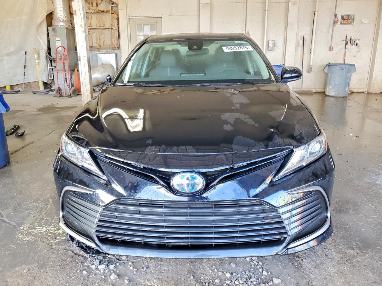 2022 TOYOTA CAMRY LE photo 13