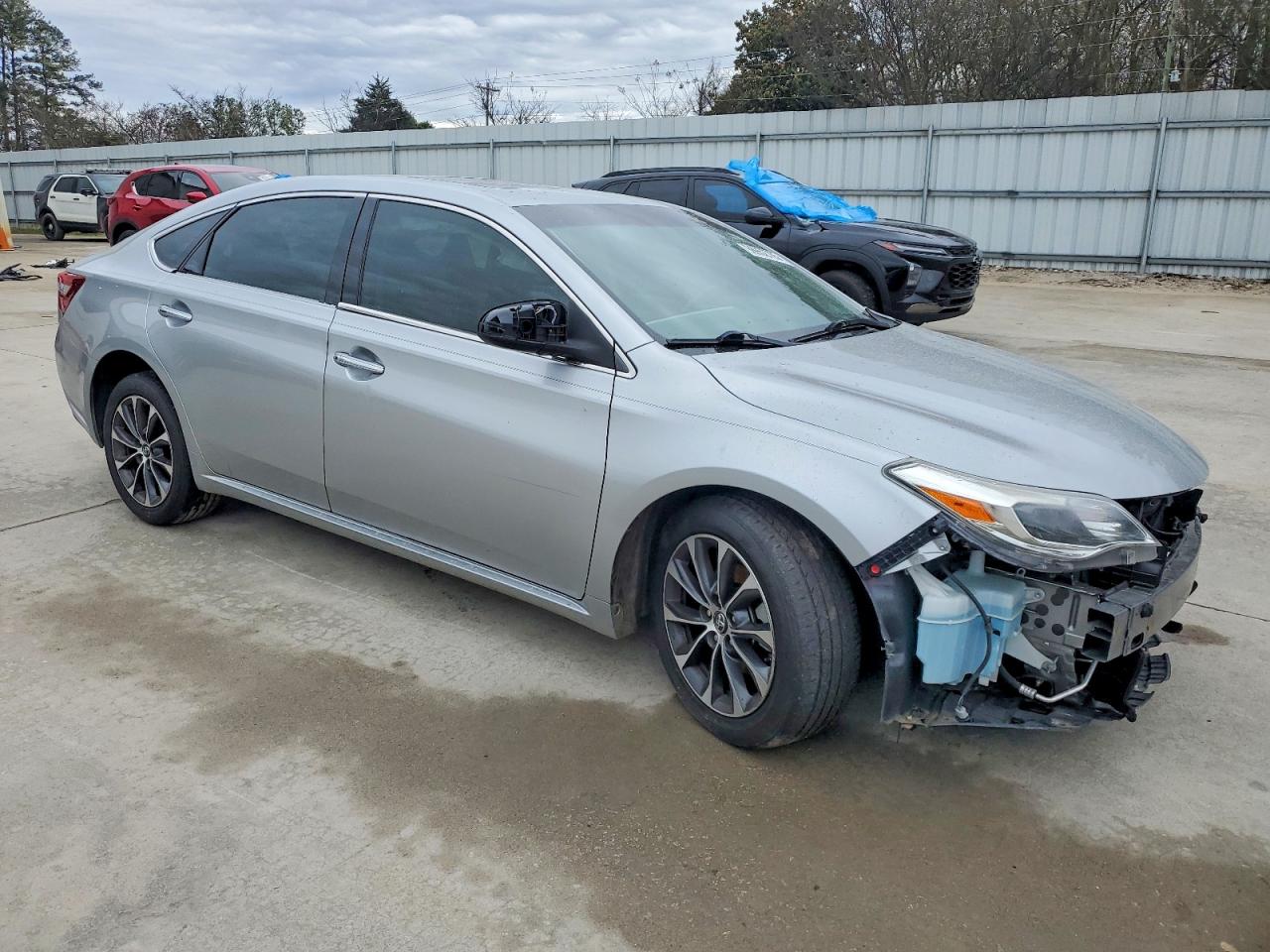 2016 TOYOTA AVALON XLE photo 10