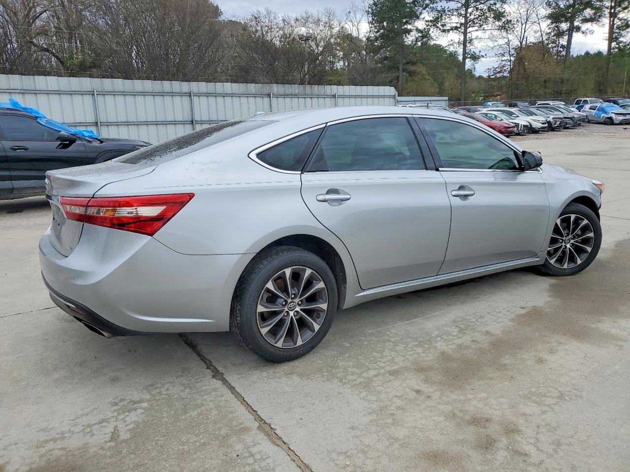2016 TOYOTA AVALON XLE photo 7