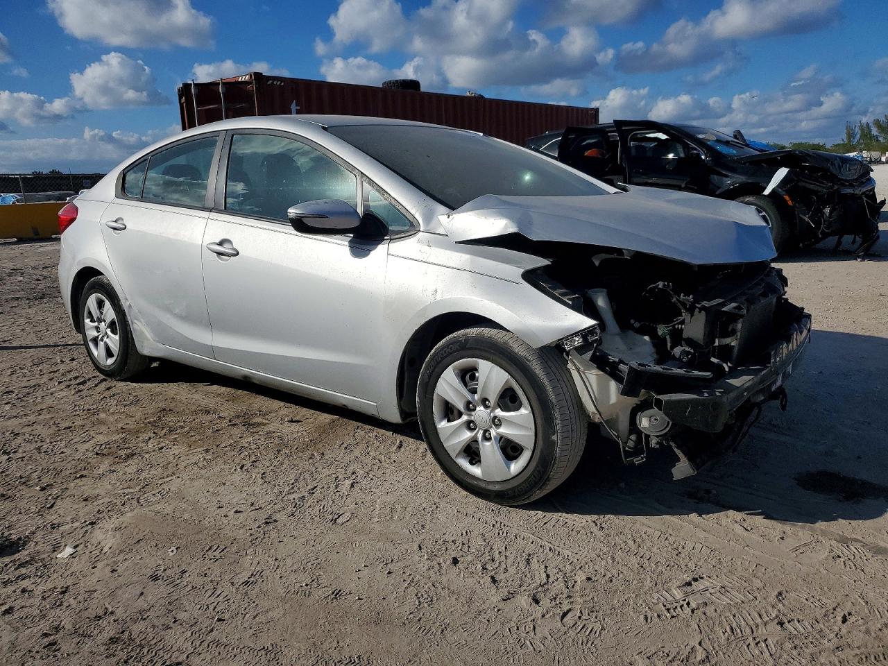 2015 KIA FORTE LX photo 4