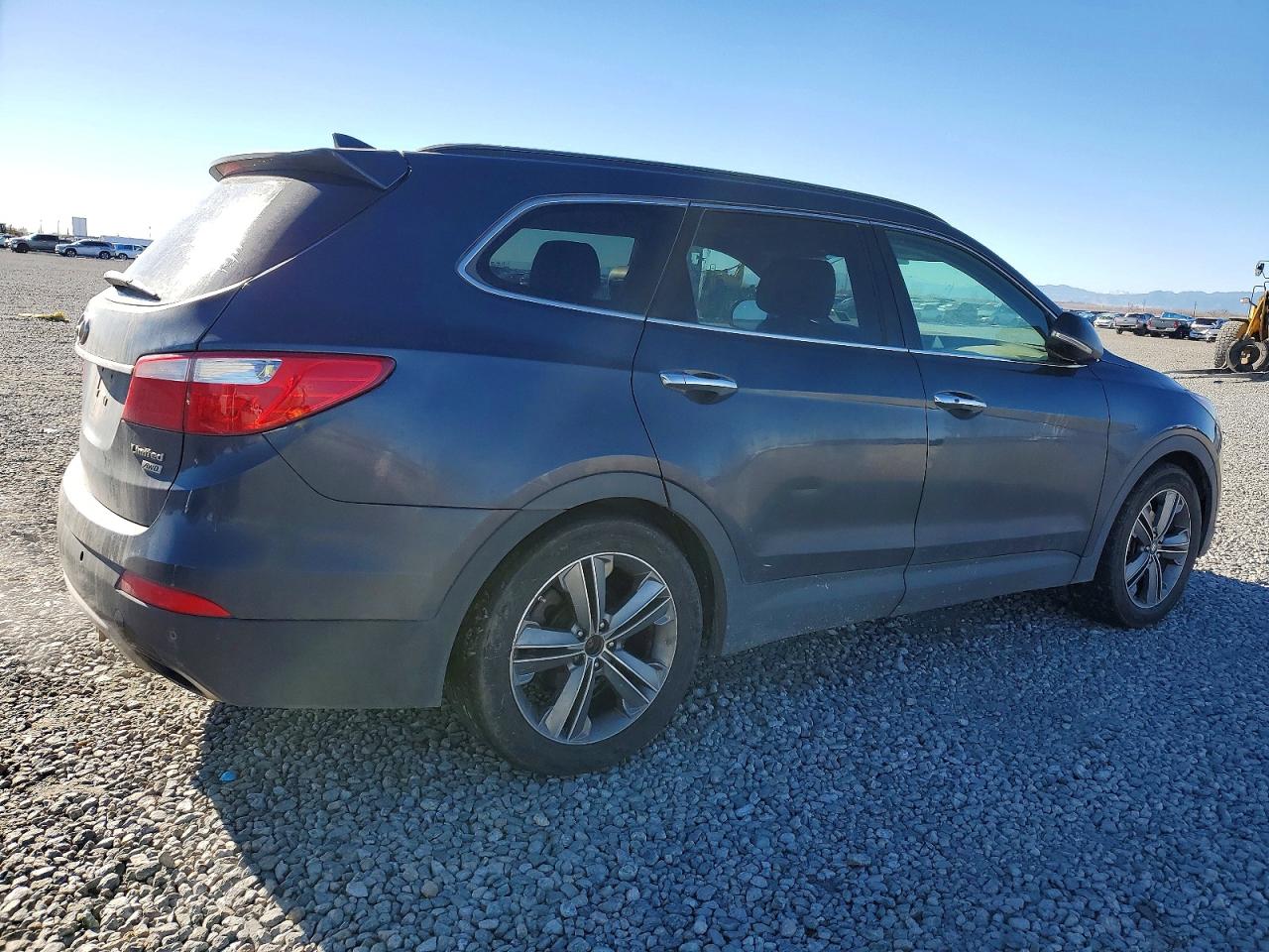 2014 HYUNDAI SANTA FE GLS photo 3