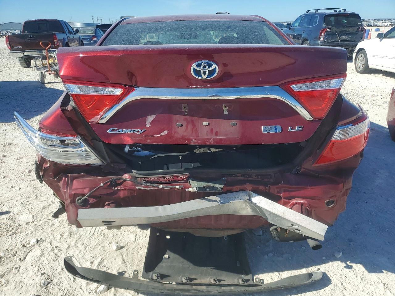 2016 TOYOTA CAMRY HYBRID photo 6