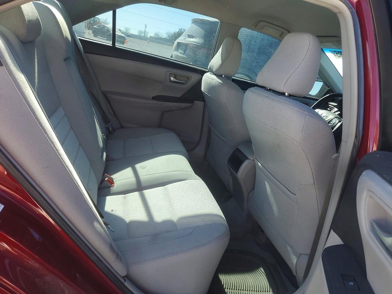 2016 TOYOTA CAMRY HYBRID photo 10
