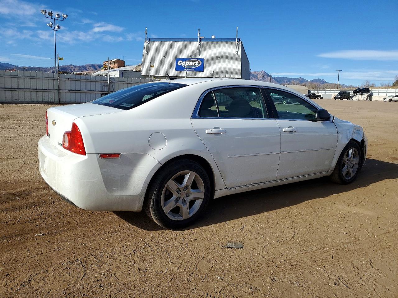 2011 CHEVROLET MALIBU LS photo 3