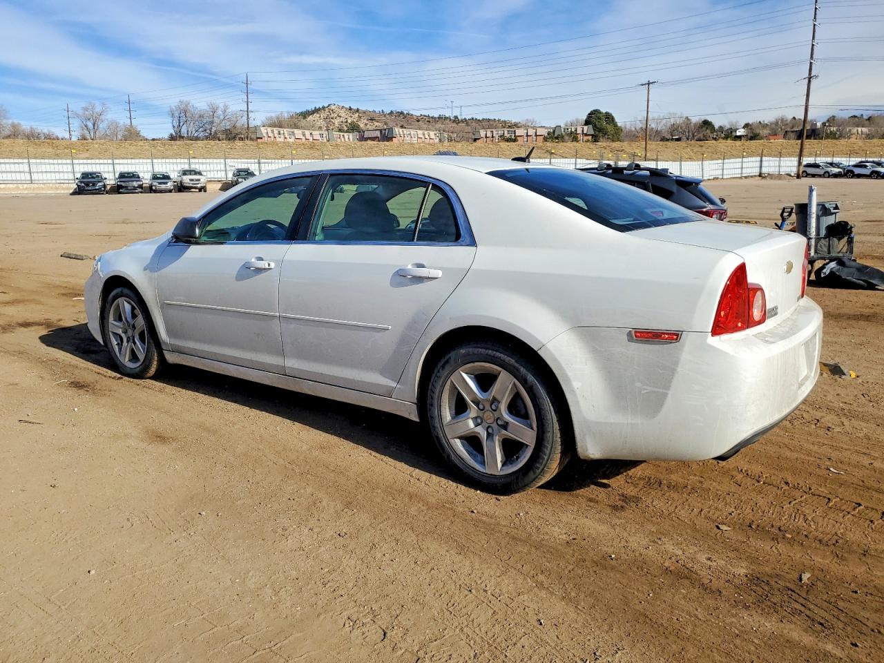 2011 CHEVROLET MALIBU LS photo 2