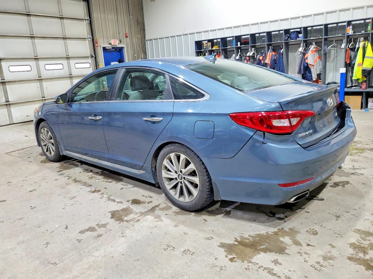 2017 HYUNDAI SONATA SPORT photo 2
