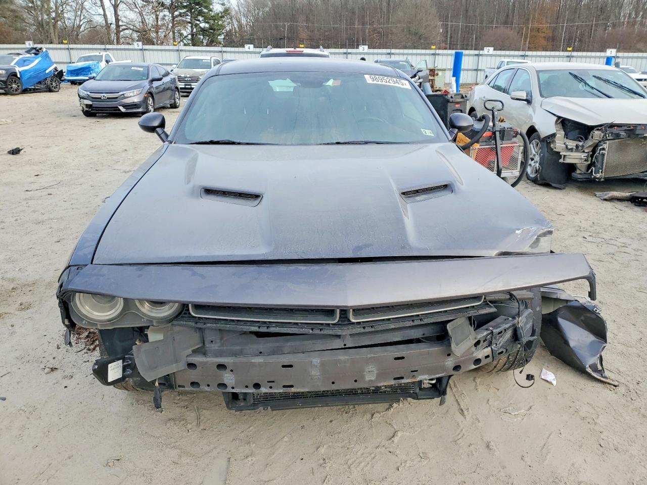 2016 DODGE CHALLENGER SXT photo 5