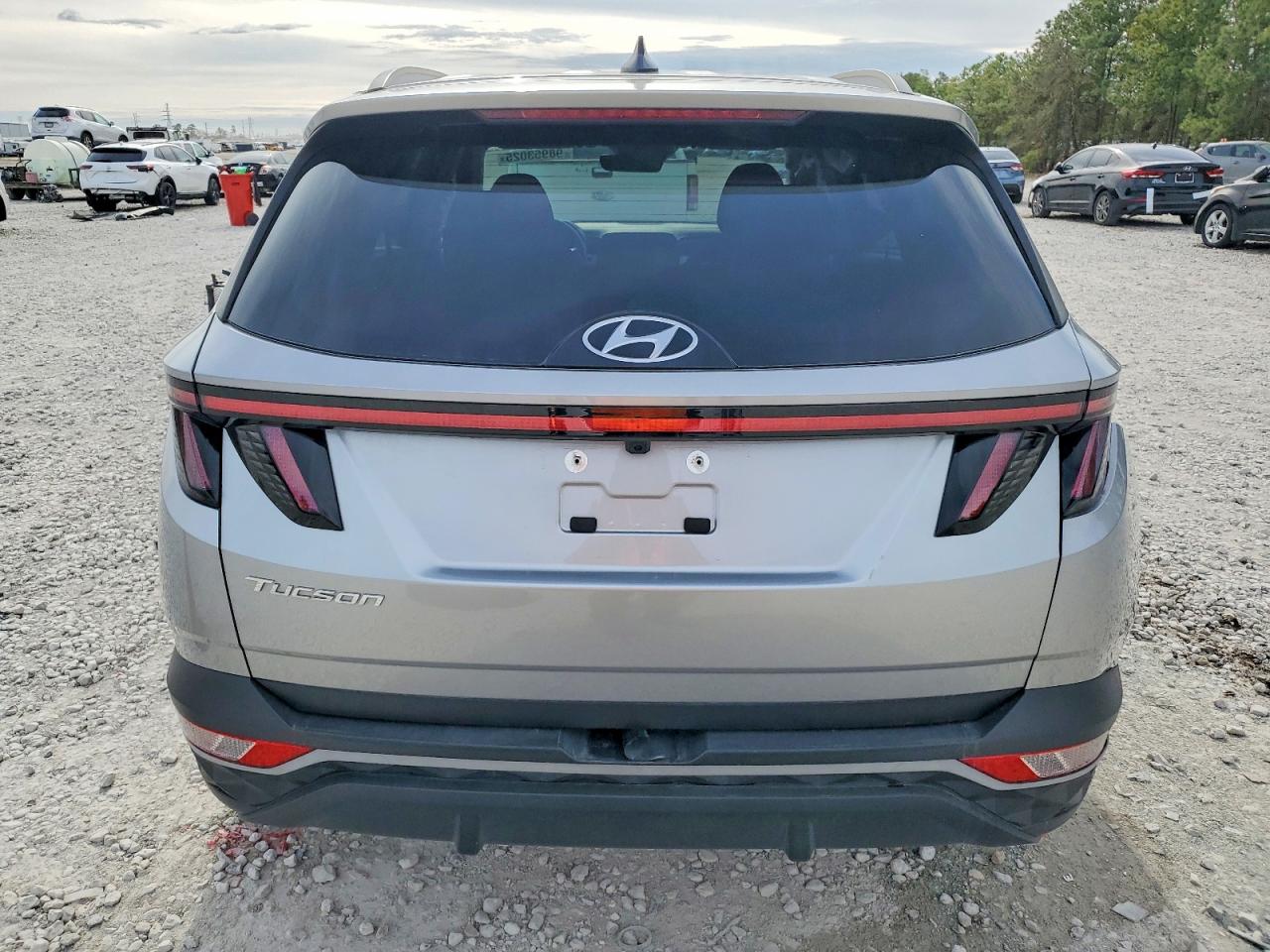 2022 HYUNDAI TUCSON SEL photo 6