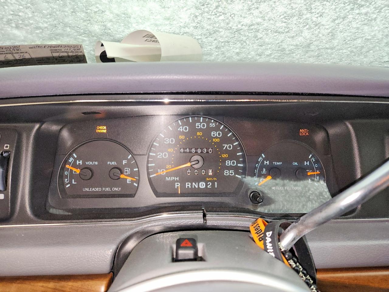1993 FORD CROWN VICTORIA LX photo 9