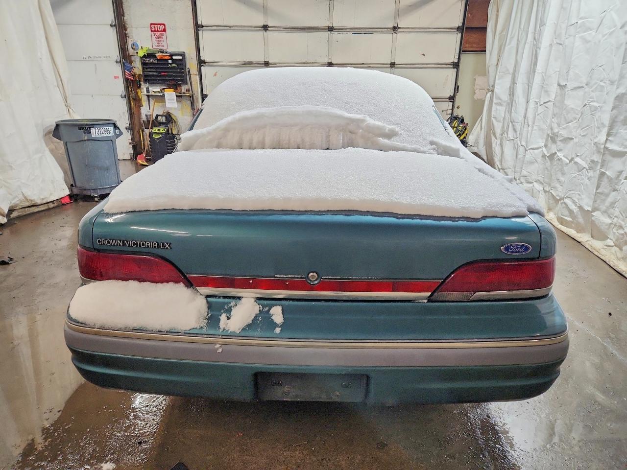 1993 FORD CROWN VICTORIA LX photo 6