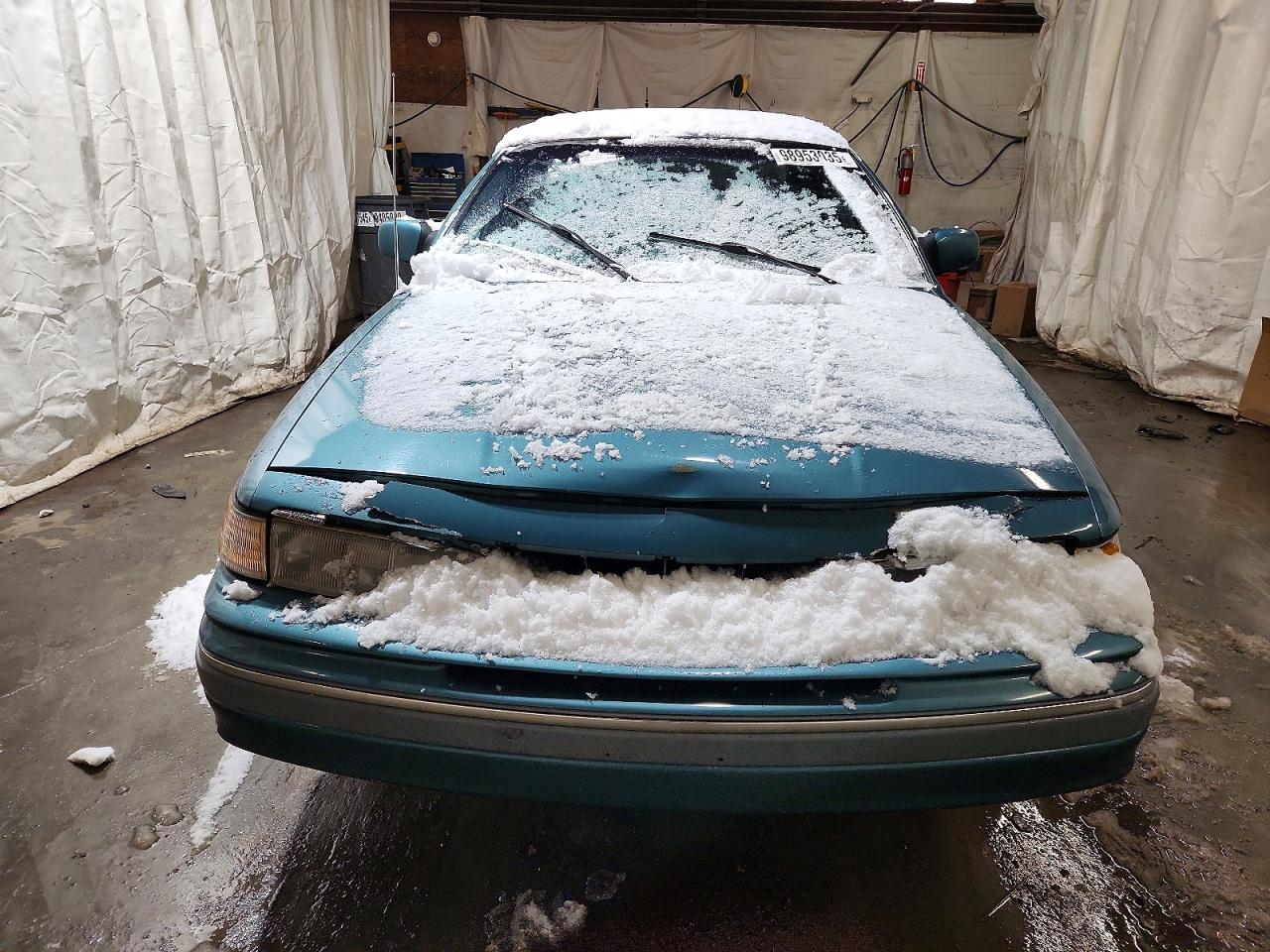 1993 FORD CROWN VICTORIA LX photo 5
