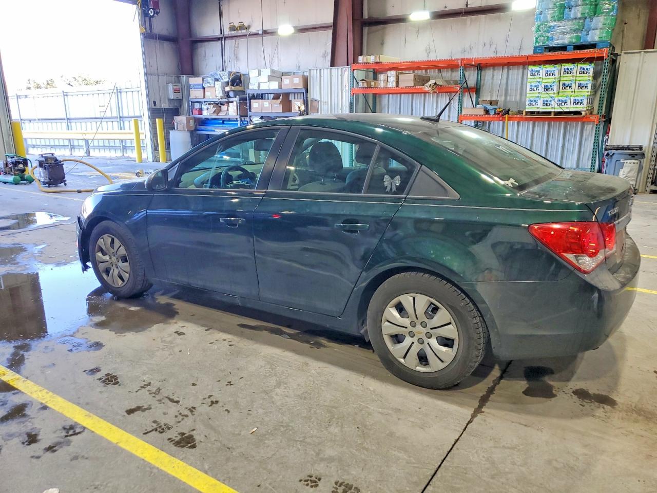 2014 CHEVROLET CRUZE LS photo 2