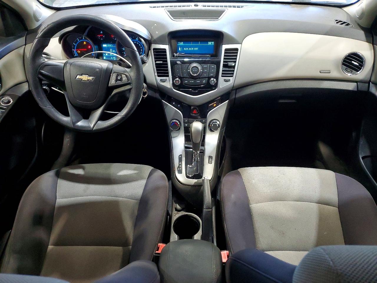 2014 CHEVROLET CRUZE LS photo 8