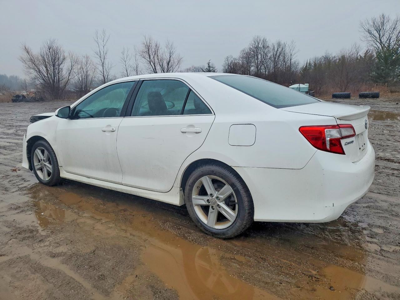 2012 TOYOTA CAMRY BASE photo 2