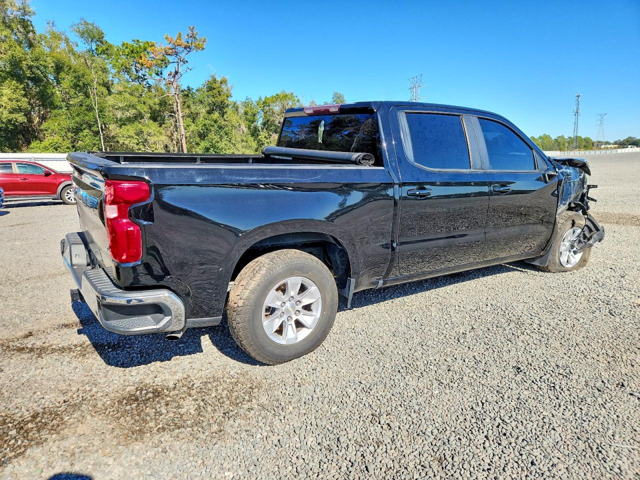 2019 CHEVROLET SILVERADO C1500 LT photo 5