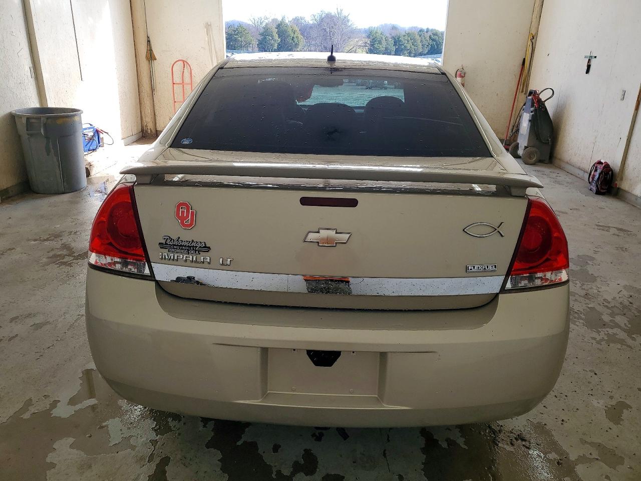 2011 CHEVROLET IMPALA LT photo 6