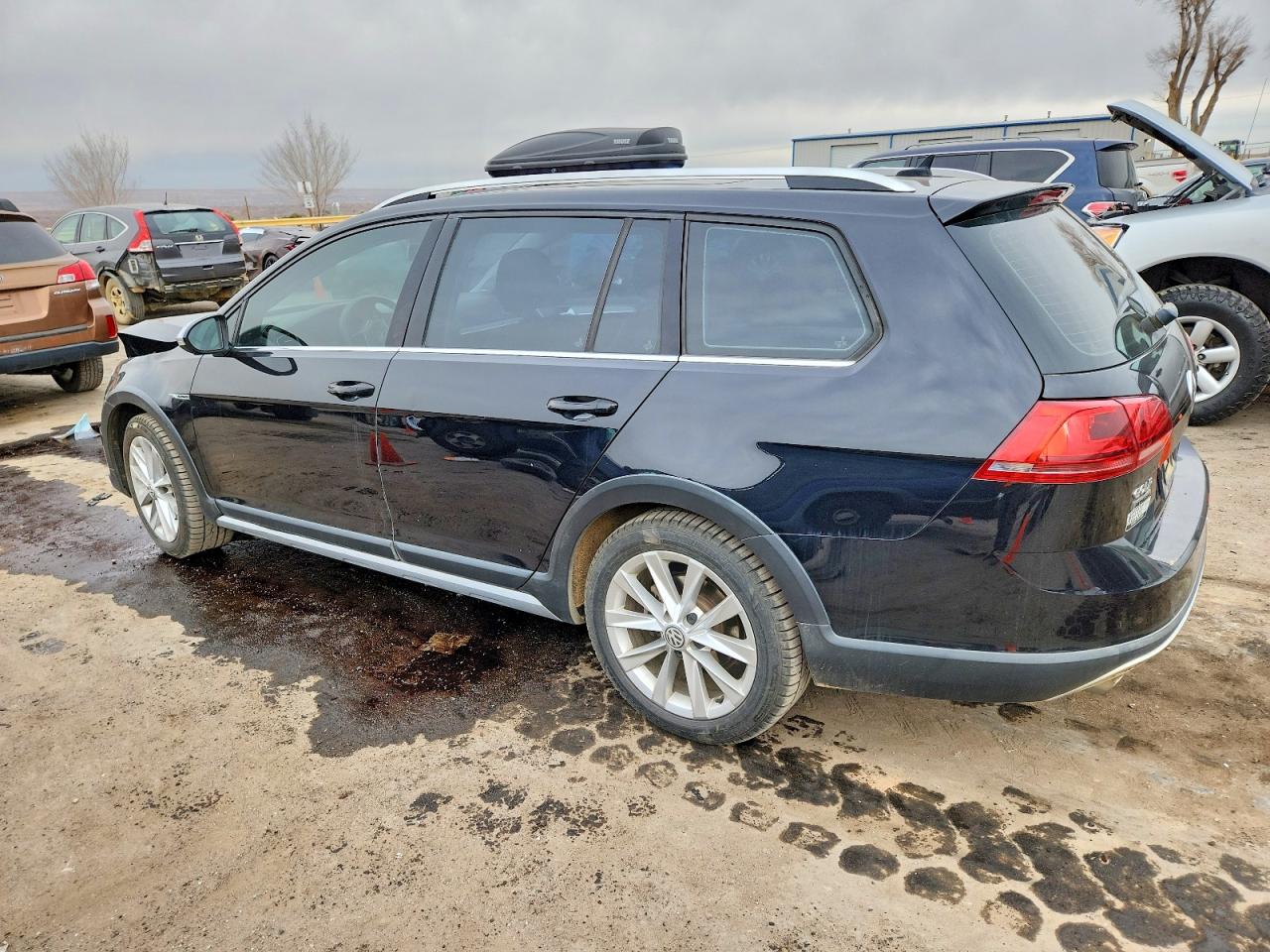 2017 VOLKSWAGEN GOLF ALLTRACK S photo 3