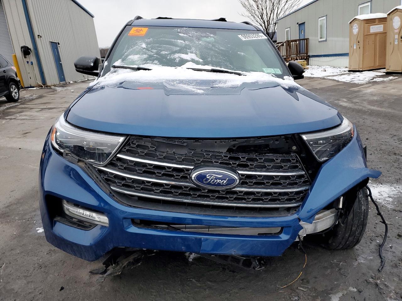 2020 FORD EXPLORER XLT photo 5