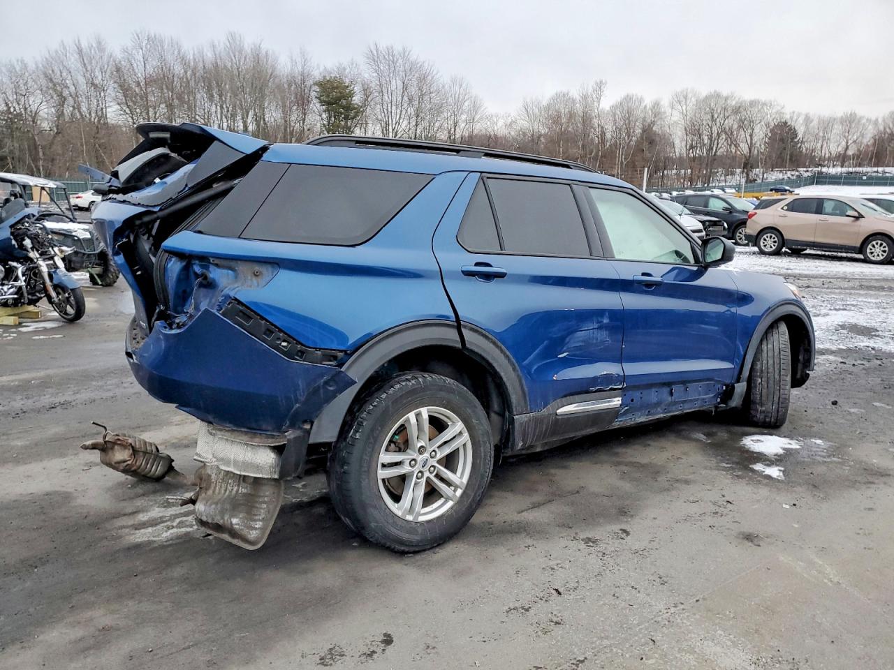 2020 FORD EXPLORER XLT photo 3