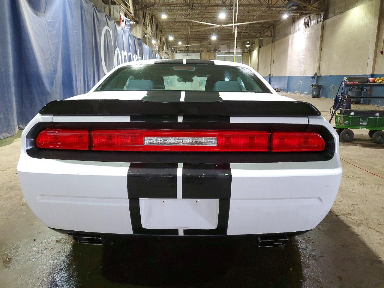 2013 DODGE CHALLENGER SXT photo 6