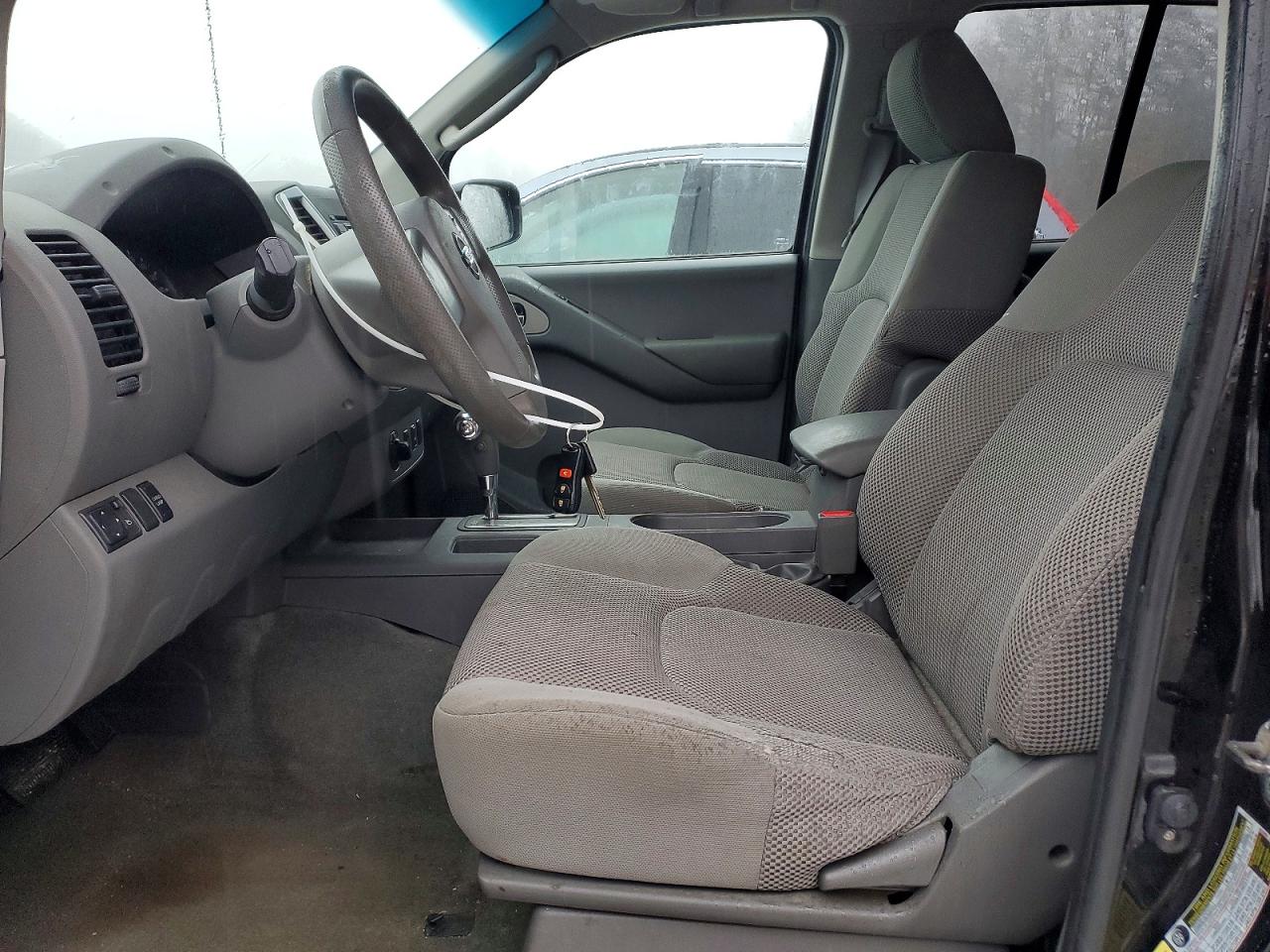 2010 NISSAN FRONTIER CREW CAB SE photo 7