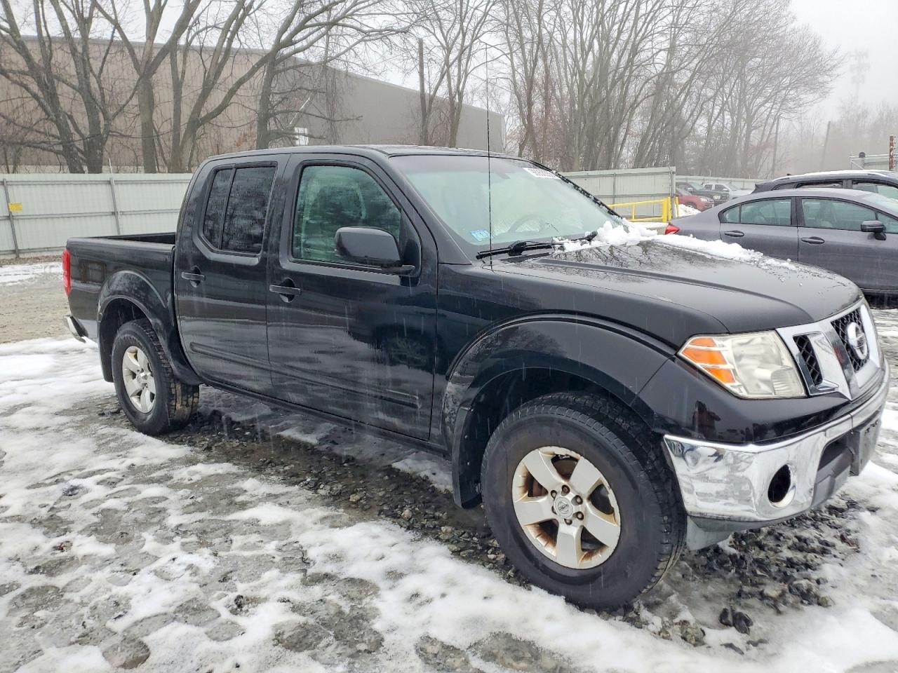 2010 NISSAN FRONTIER CREW CAB SE photo 4