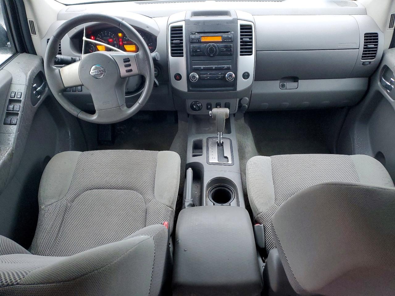 2010 NISSAN FRONTIER CREW CAB SE photo 8