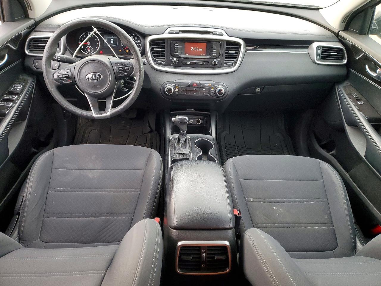 2016 KIA SORENTO LX photo 8