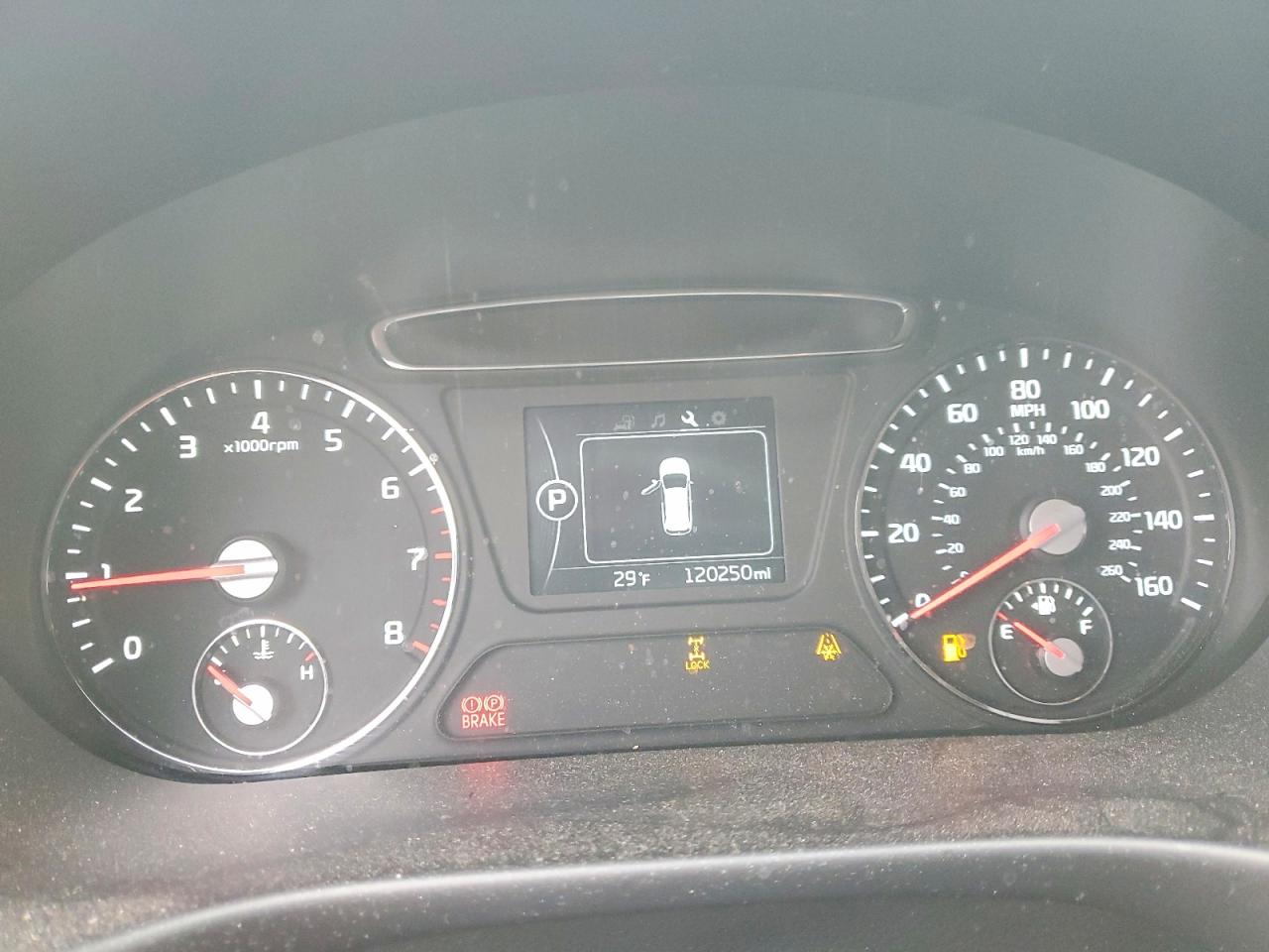 2016 KIA SORENTO LX photo 9